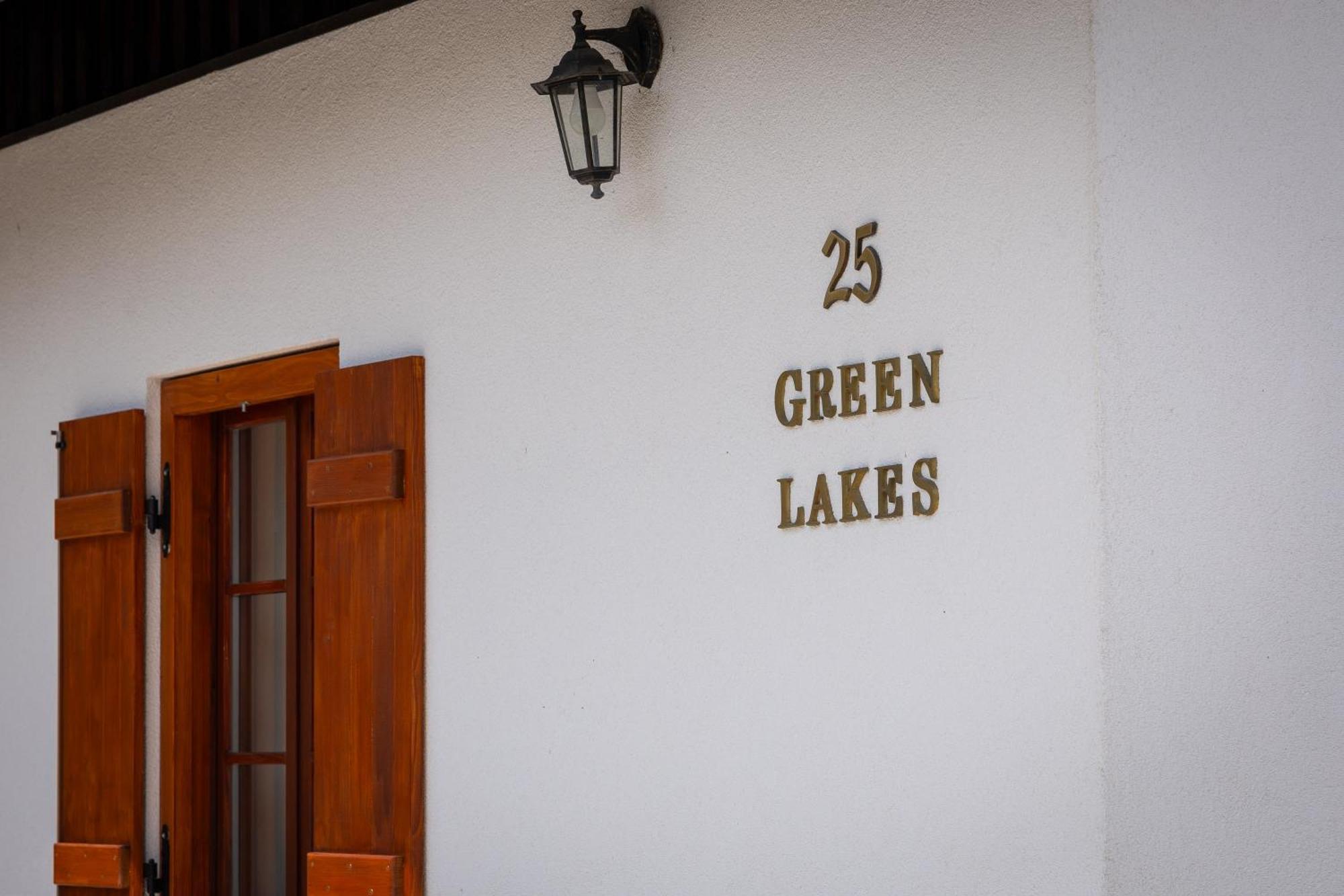 Hotel Green Lakes House Mukinje Exterior foto