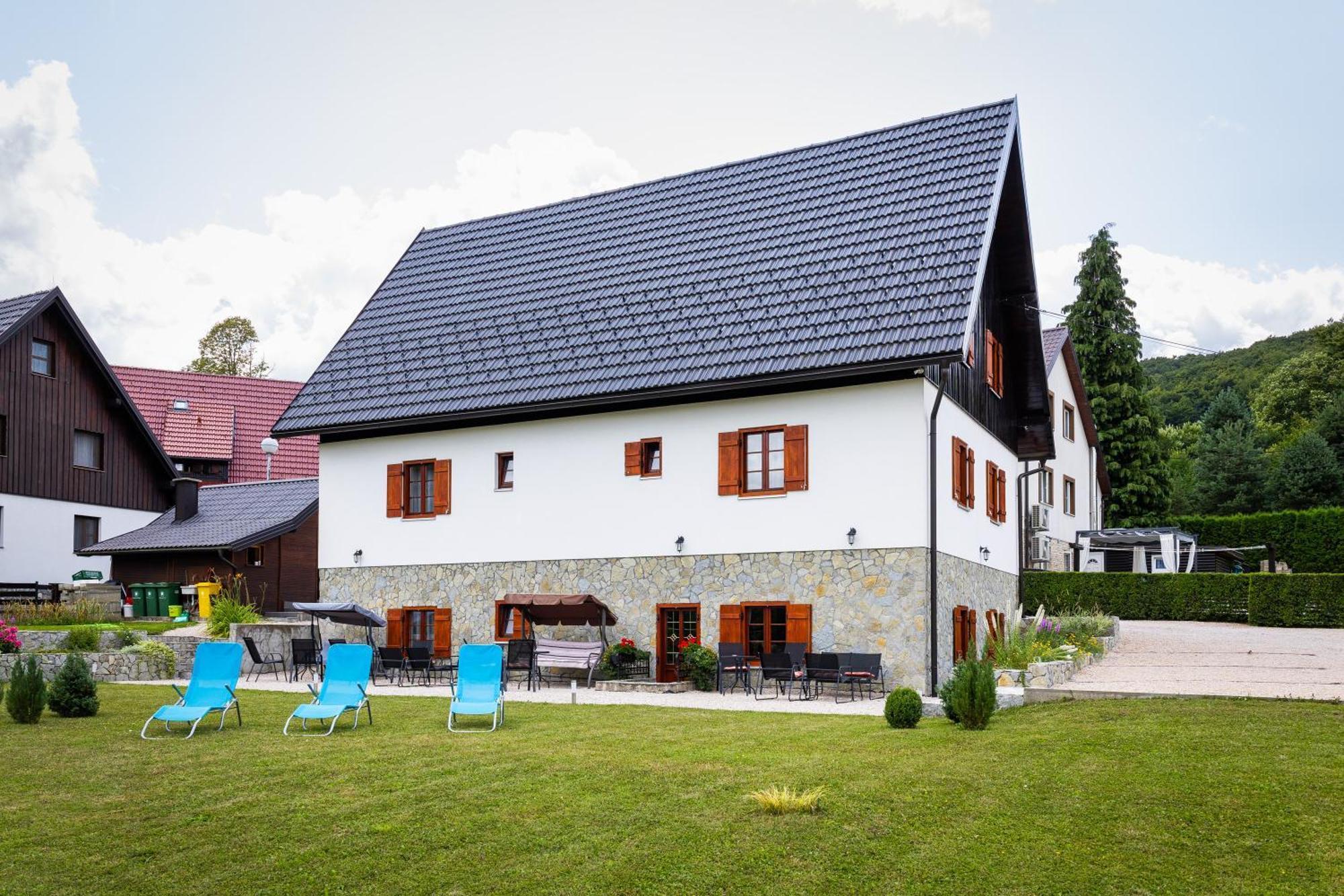 Hotel Green Lakes House Mukinje Exterior foto